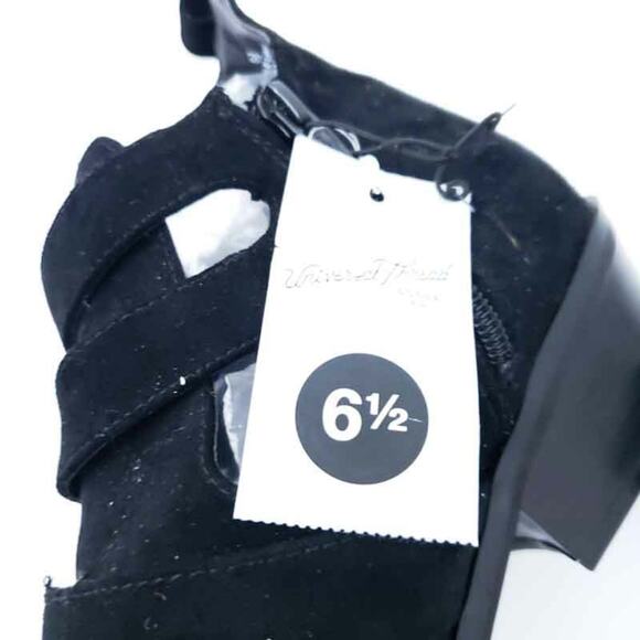 NEW 6.5 Kelsey Triple Buckle Cut Out Western Bootie Universal Thread - Picture 6 of 6